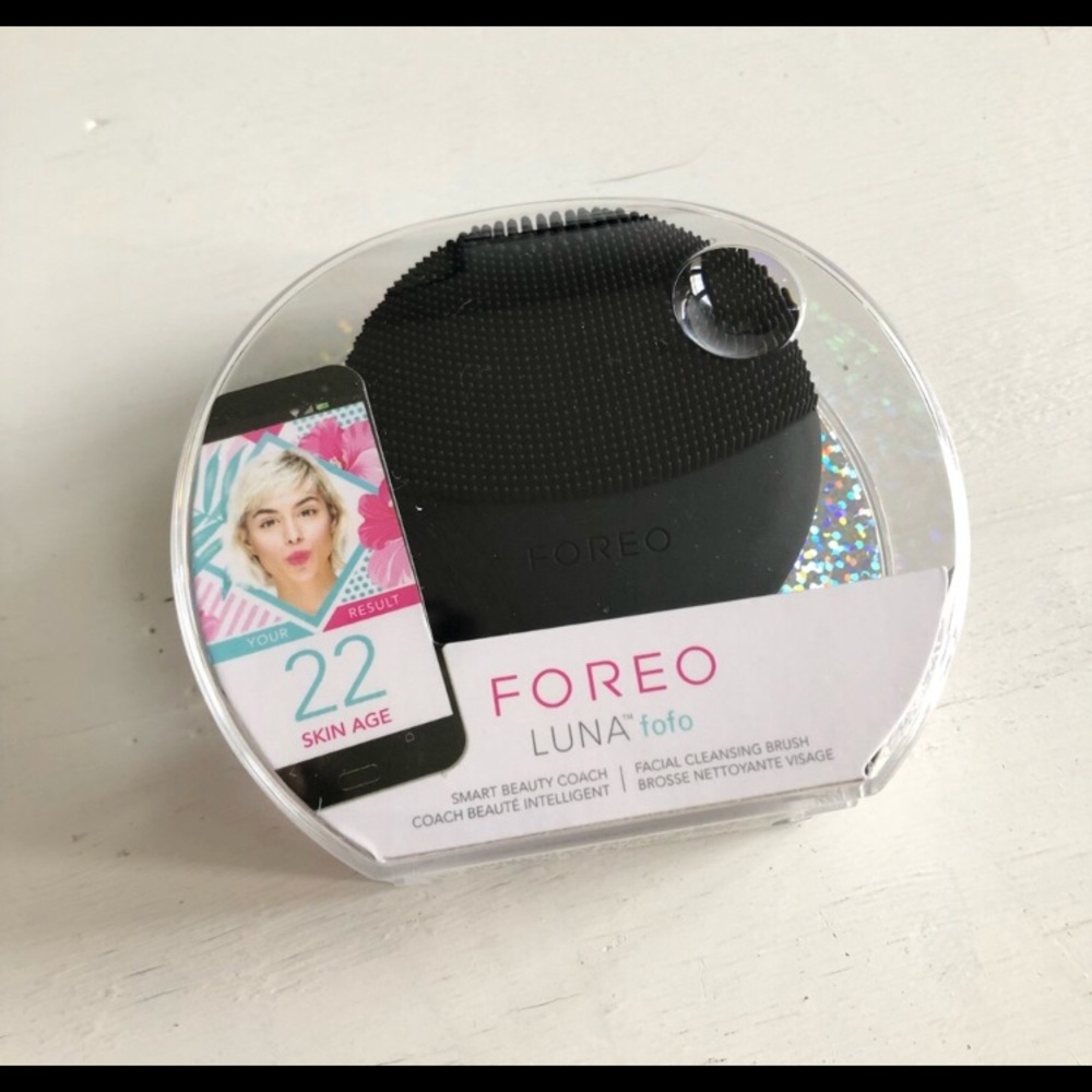Brand new! Foreo skin cleansing brush.
